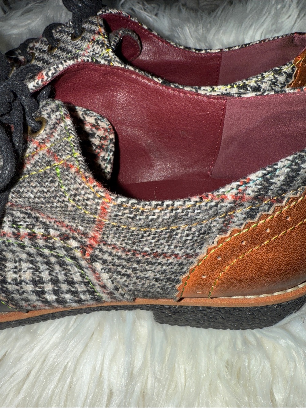 L’ARTISTE Multicolor Tweed with Black Leather Wingtip Oxfords - Picture 8 of 16